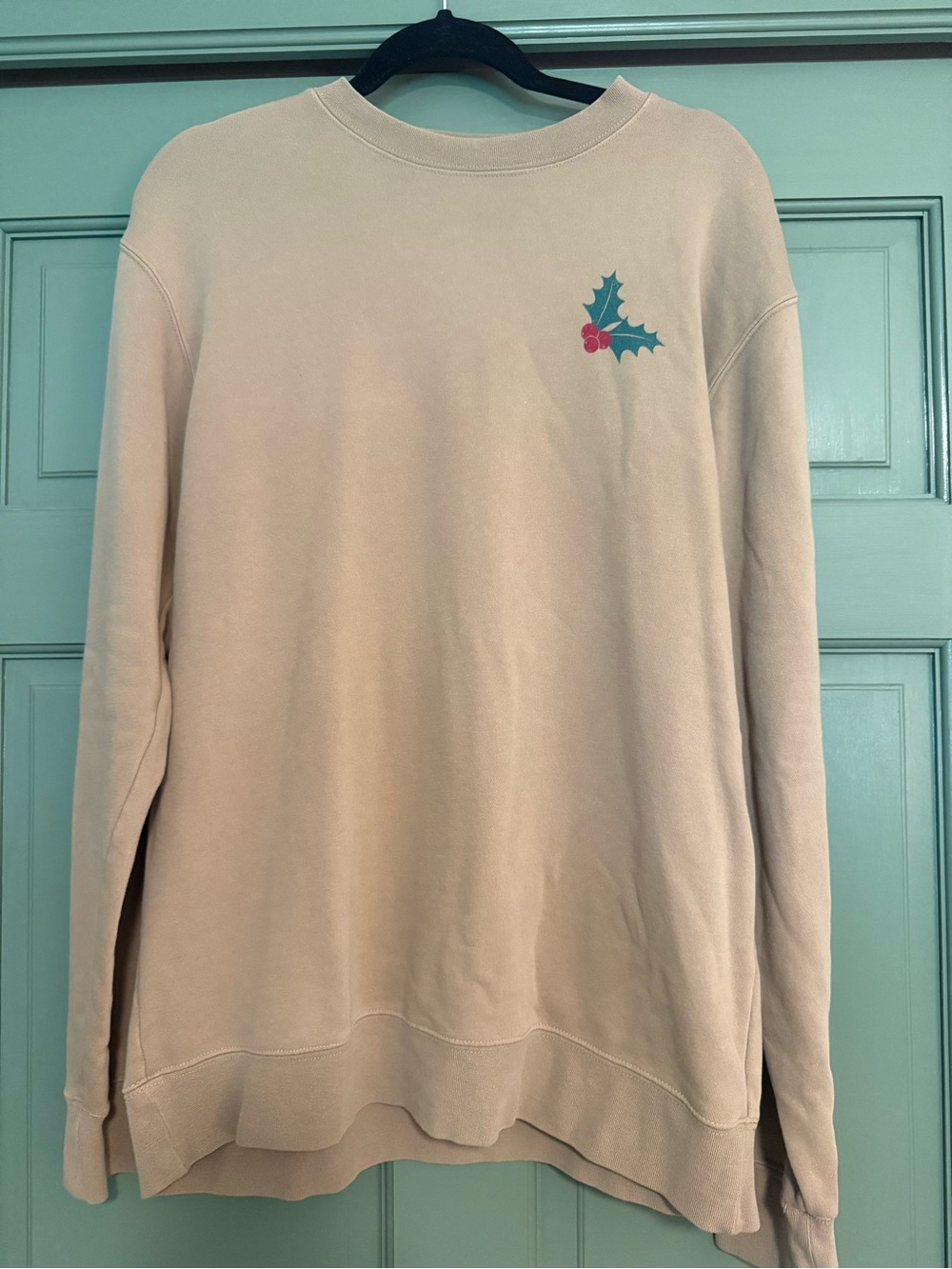 Cream Crewneck Sweatshirt with Holly Motif